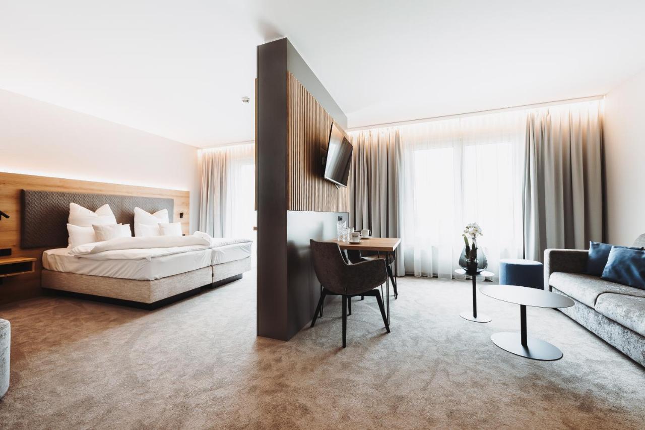 Hotel Vivo Schierling 外观 照片